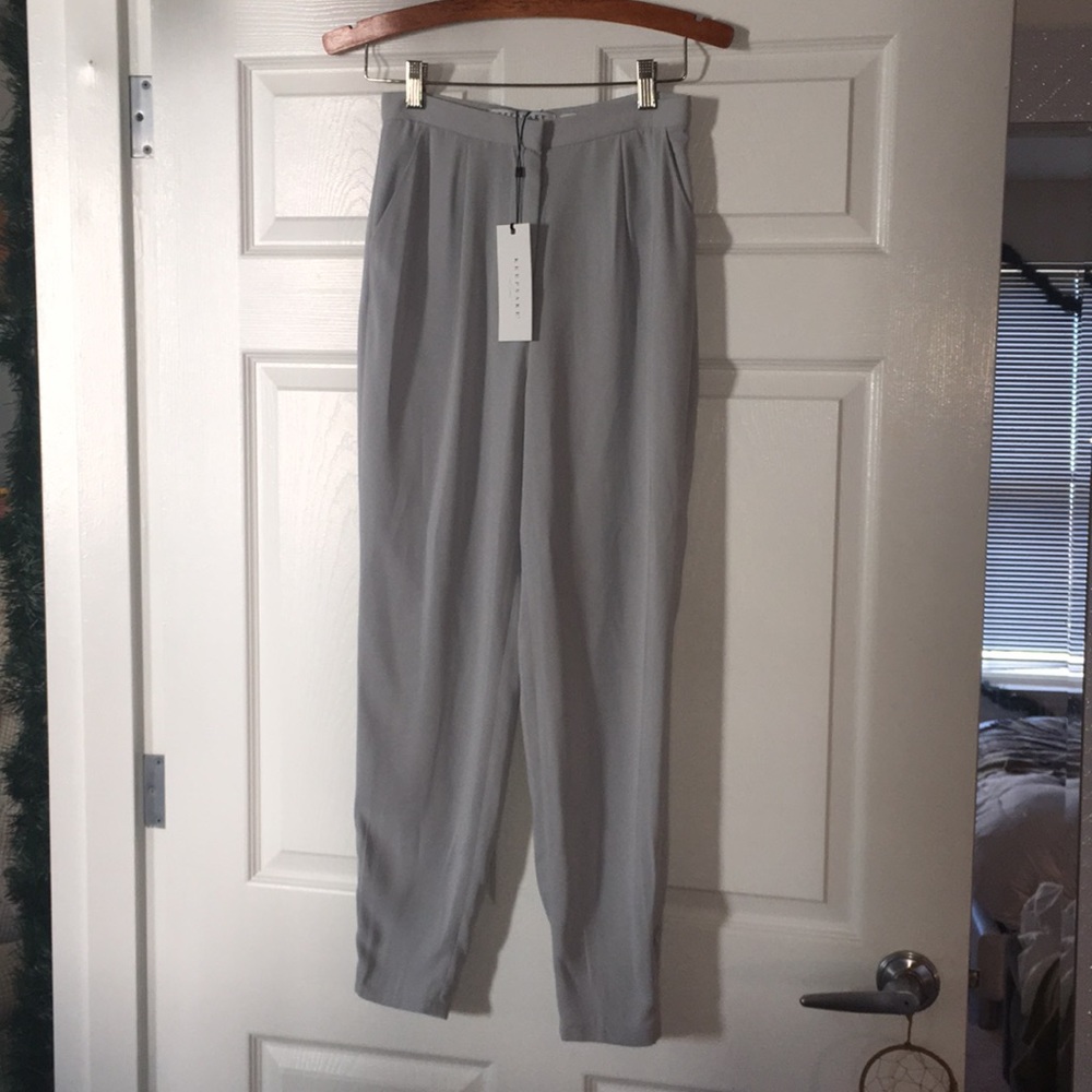 Pale grey trousers by Keepsake